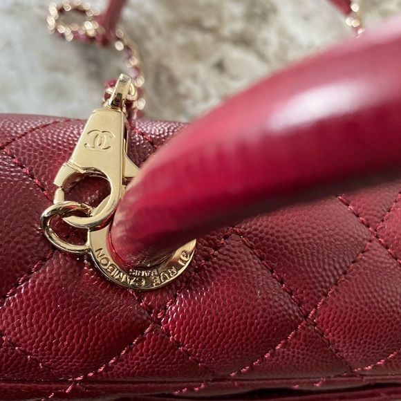 Pre owned authentic!!!!! coco handle CHANEL mini burgundy - Picture 6 of 15